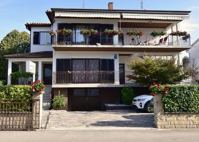 Cozy Flat With Garden Access In Apartman *