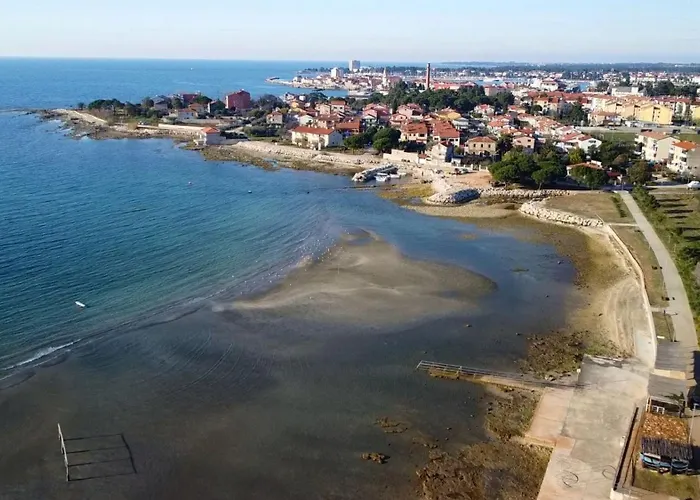 Cozy Flat With Garden Access In * Umag