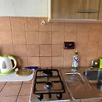 Cozy Flat With Garden Access In * أوماغ